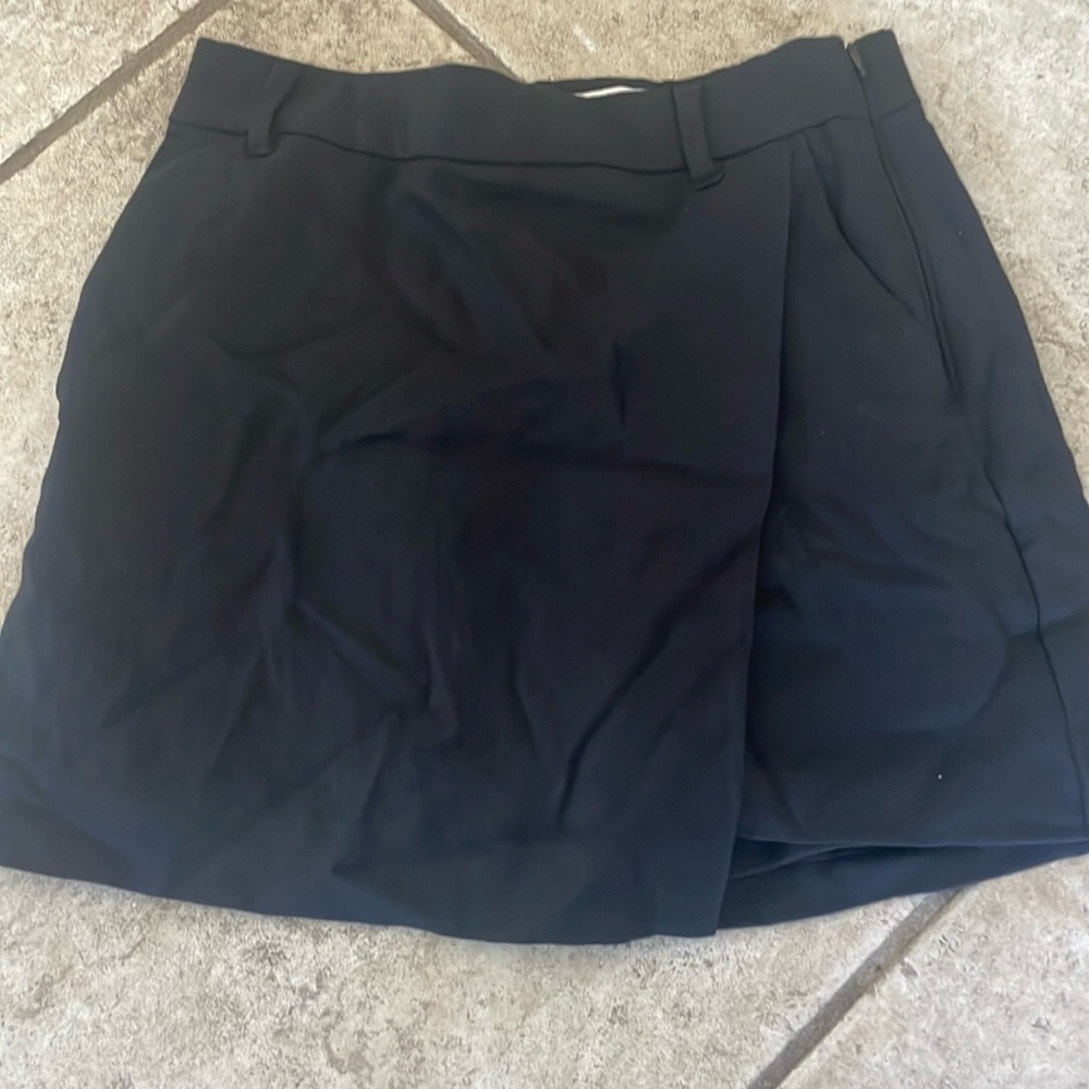 Holister skort size xs black